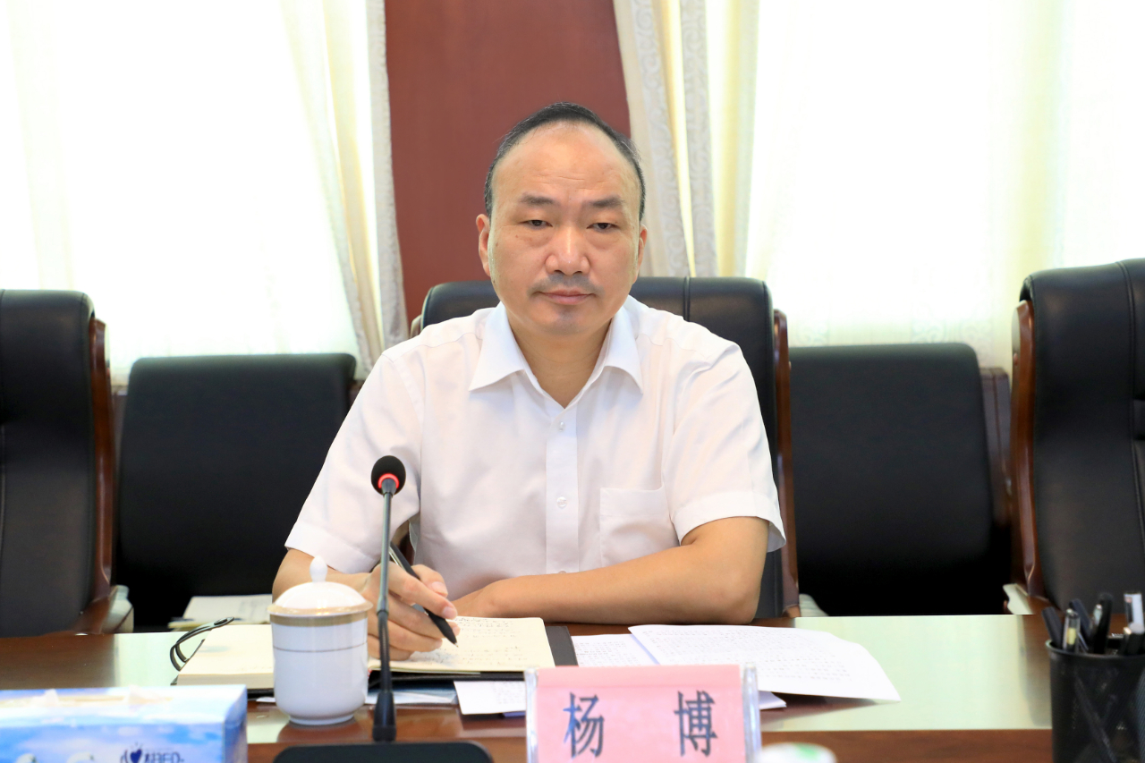 萍乡市人民政府 县区动态 强化政治引领 勇于担当作为——杨博在区